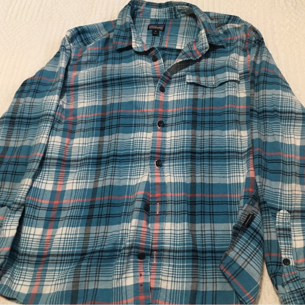 Patagonia Teal flannel Shirt - medium